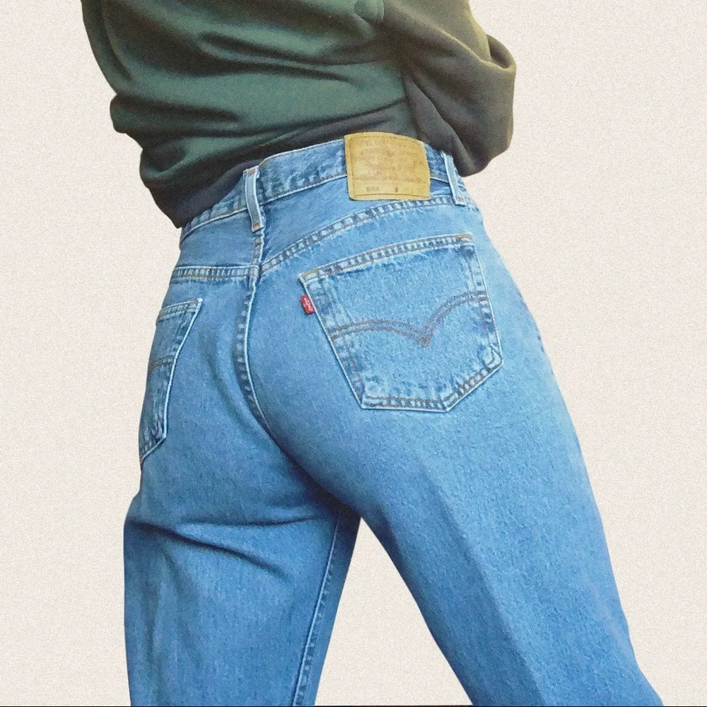 VTG Levi's Blue Straight Leg Women's Jeans - Picture 2 of 16